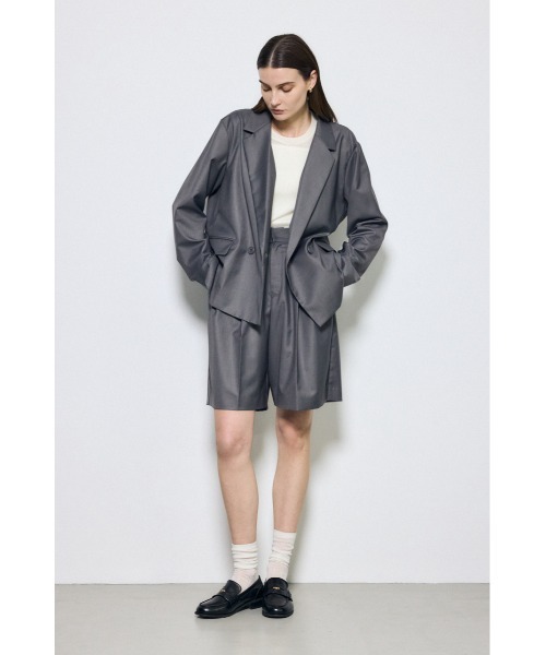 AZUL by moussy(アズールバイマウジー)の「【セットアップ対応】【身長/骨格別着用画像あり】タックハーフパンツ 春服 秋服 冬服 マニッシュ 着やせ 体系カバー 腰回りカバー(スラックス・レディース・杢グレー/ベージュ・SMALL/MEDIUM)」の17枚目の写真
