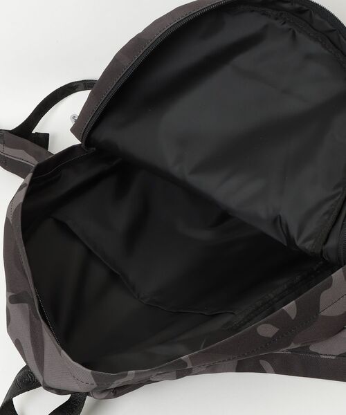AAPE BY A BATHING APE（エーエイプバイアベイシングエイプ）の「AAPE NOW BACKPACK(camouflage)（バックパック/リュック・メンズ・ブラック系その他・FREE）」の8枚目の写真