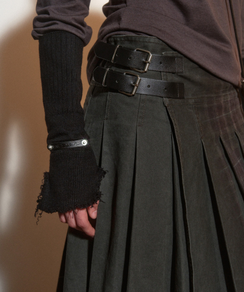 PORTERNA(ポルテナ)の「VINTAGE CHECK WRAP PLEATS SKIRT-KHAKI(スカート・レディース・その他・OS)」の5枚目の写真