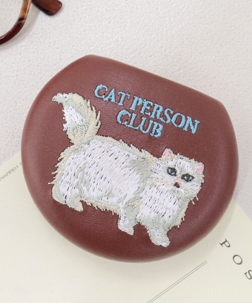 fredy emue（フレディエミュ）の「【JOli JOli/ジョリジョリ】刺しゅうラウンドケース（ポーチ・レディース・ライトブルー/シルバー/ブラウン・FREE）」の10枚目の写真