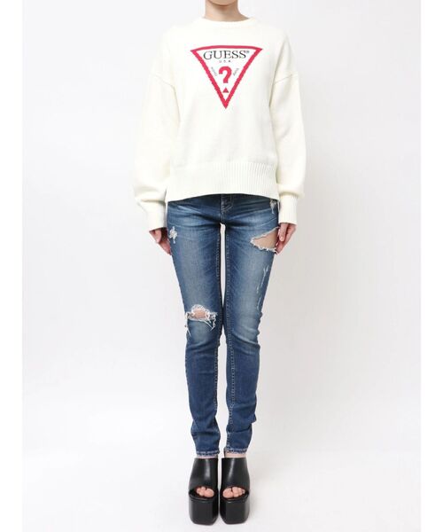 Guess(ゲス)の「GUESS GJ LS CN BIG TRIANGLE SWTR(ニット/セーター・レディース・ブラック/グレー/オフホワイト・FREE)」の4枚目の写真