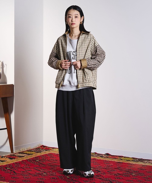 ROSE BUD（ローズバッド）の「(CREOLME)STRIPE TUCK BARREL PANTS（その他パンツ・レディース・ベージュ/ブラック・M/S）」の18枚目の写真