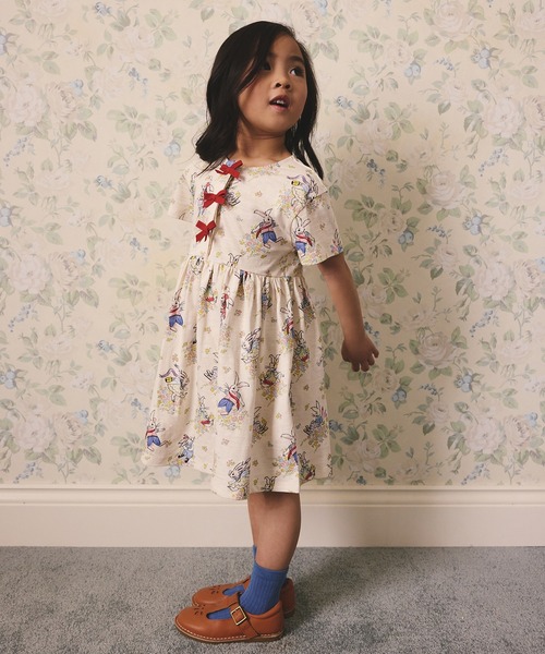 Cath Kidston(キャスキッドソン)の「キッズ リボン ワンピース Easter Bunnies(ワンピース・キッズ・アイボリー・122/110/98)」の3枚目の写真