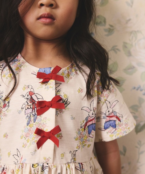 Cath Kidston(キャスキッドソン)の「キッズ リボン ワンピース Easter Bunnies(ワンピース・キッズ・アイボリー・122/110/98)」の8枚目の写真