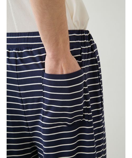 gelato pique(ジェラートピケ)の「【HOMME】レーヨンロゴTシャツ&ボーダーハーフパンツセット(ルームウェア/パジャマ・メンズ・ネイビー/オフホワイト・M/L)」の22枚目の写真