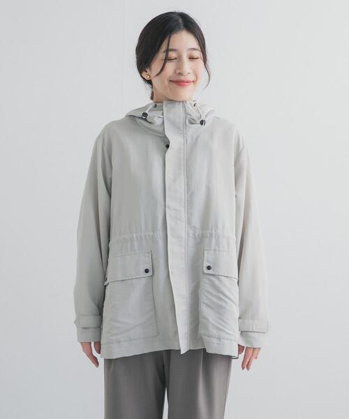 URBAN RESEARCH DOORS(アーバンリサーチドアーズ)の「『WEB/一部店舗限定カラー』『撥水』ナイロンマウンテンパーカー(マウンテンパーカー・レディース・ライトベージュ/ブラック/グリーン系その他/ネイビー・SMALL/MEDIUM)」の12枚目の写真