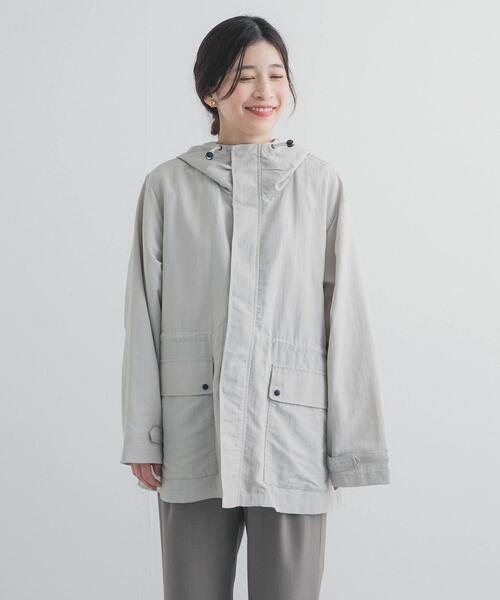 URBAN RESEARCH DOORS(アーバンリサーチドアーズ)の「『WEB/一部店舗限定カラー』『撥水』ナイロンマウンテンパーカー(マウンテンパーカー・レディース・ライトベージュ/ブラック/グリーン系その他/ネイビー・SMALL/MEDIUM)」の15枚目の写真