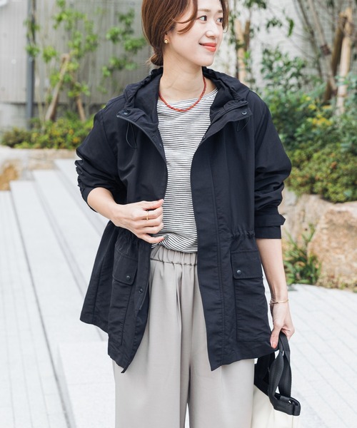 URBAN RESEARCH DOORS(アーバンリサーチドアーズ)の「ナイロンマウンテンパーカー(マウンテンパーカー・レディース・ライトベージュ/ブラック/グリーン系その他/ネイビー・SMALL/MEDIUM)」の19枚目の写真