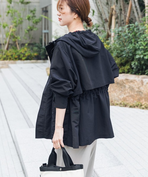 URBAN RESEARCH DOORS(アーバンリサーチドアーズ)の「ナイロンマウンテンパーカー(マウンテンパーカー・レディース・ライトベージュ/ブラック/グリーン系その他/ネイビー・SMALL/MEDIUM)」の20枚目の写真