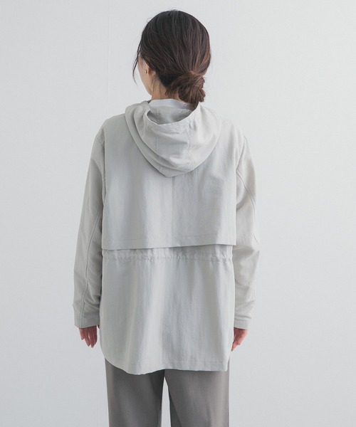 URBAN RESEARCH DOORS(アーバンリサーチドアーズ)の「ナイロンマウンテンパーカー(マウンテンパーカー・レディース・ライトベージュ/ブラック/グリーン系その他/ネイビー・SMALL/MEDIUM)」の9枚目の写真