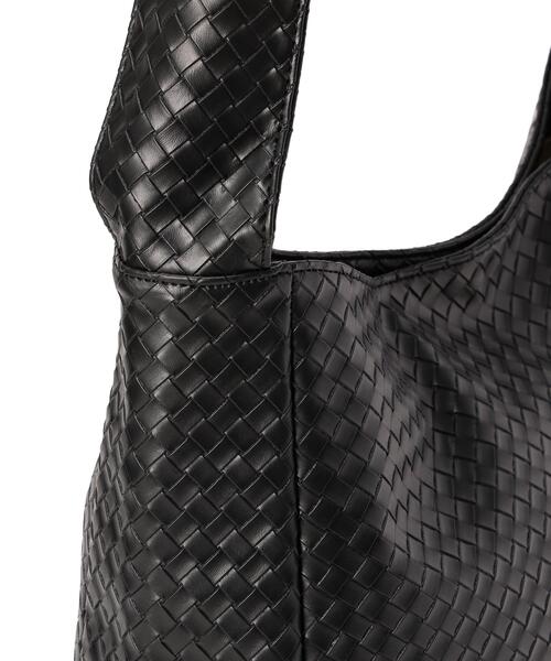 DANKE SCHON（ダンケシェーン）の「DankeSchon/ダンケシェーン/FAUX LEATHER WOVEN BAG（ショルダーバッグ・メンズ・ブラウン/ブラック・F）」の14枚目の写真