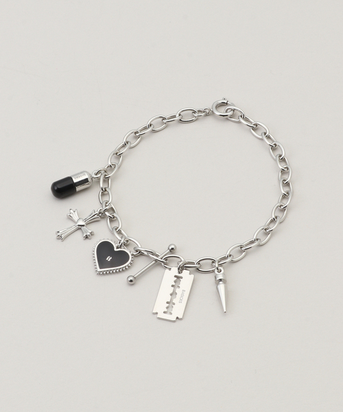 BASICKS(ベイシックス)の「BASICKS / ベイシックス Multiple Metal Necklace(ネックレス・レディース・シルバー・FREE)」の1枚目の写真