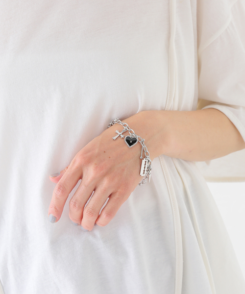 BASICKS(ベイシックス)の「BASICKS / ベイシックス Multiple Metal Bracelet(ブレスレット・レディース・シルバー・FREE)」の9枚目の写真