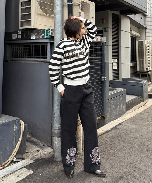OBEY(オベイ)の「【OBEY / オベイ】 ROSES EMBELLISHED PANT(その他パンツ・レディース・ブラック・SMALL/X-SMALL)」の2枚目の写真