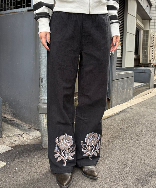 OBEY(オベイ)の「【OBEY / オベイ】 ROSES EMBELLISHED PANT(その他パンツ・レディース・ブラック・SMALL/X-SMALL)」の3枚目の写真