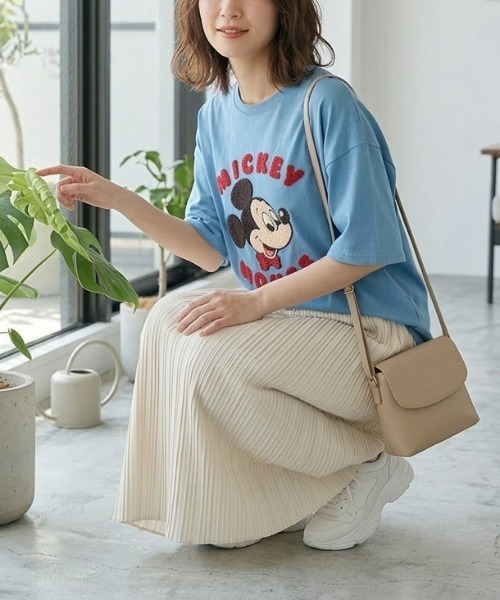 Disney(ディズニー)の「【DISNEY/ディズニー】ミッキーマウス サガラ刺繍半袖Tシャツ(Tシャツ/カットソー・レディース・オートミール/スミクロ/スカイブルー/オレンジ・LARGE/MEDIUM)」の16枚目の写真