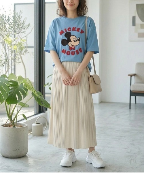 Disney(ディズニー)の「【DISNEY/ディズニー】ミッキーマウス サガラ刺繍半袖Tシャツ(Tシャツ/カットソー・レディース・オートミール/スミクロ/スカイブルー/オレンジ・LARGE/MEDIUM)」の13枚目の写真