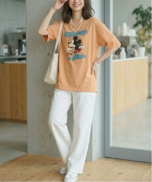 Disney(ディズニー)の「【DISNEY/ディズニー】ミッキーマウス サガラ刺繍半袖Tシャツ(Tシャツ/カットソー・レディース・オートミール/スミクロ/スカイブルー/オレンジ・LARGE/MEDIUM)」の20枚目の写真