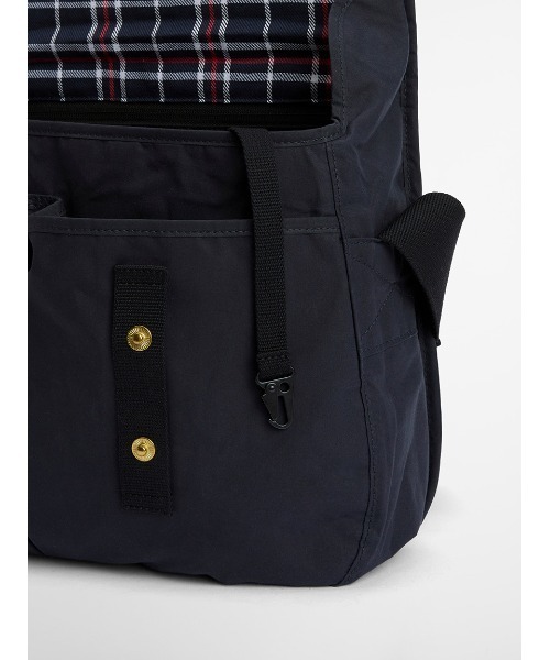 Barbour（バブアー）の「【TRANSPORT / トランスポート】Riever クロスボディバッグ（ショルダーバッグ・メンズ・ベージュ/ブラック・ONE SIZE）」の10枚目の写真