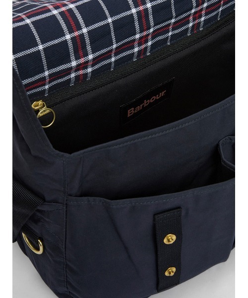 Barbour（バブアー）の「【TRANSPORT / トランスポート】Riever クロスボディバッグ（ショルダーバッグ・メンズ・ベージュ/ブラック・ONE SIZE）」の11枚目の写真