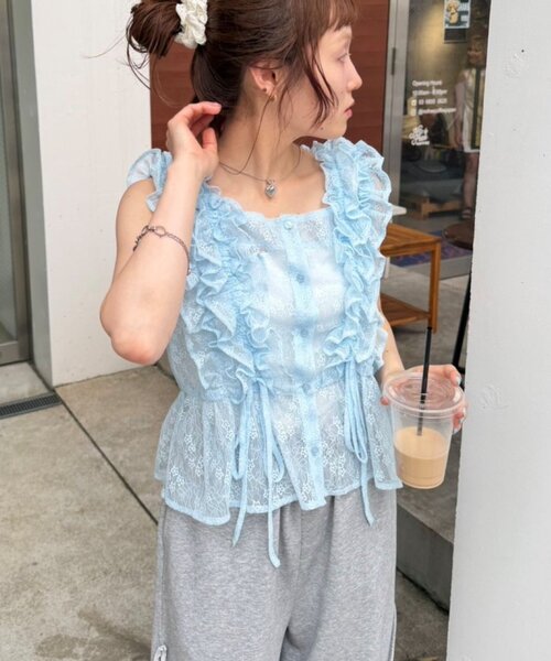 w closet(ダブルクローゼット)の「【レース素材が新登場!無地/チェック柄】フリフリノースリブラウス(シャツ/ブラウス・レディース・カーキ/ブラック/レッド/グリーン/ブラック系その他/オフホワイト/ホワイト/ブルー系その他2/ブラック系その他2・FREE)」の8枚目の写真