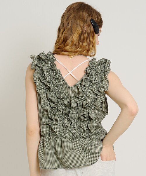 w closet(ダブルクローゼット)の「フリフリノースリブラウス(シャツ/ブラウス・レディース・カーキ/ブラック/レッド/グリーン/ブラック系その他/オフホワイト・FREE)」の11枚目の写真