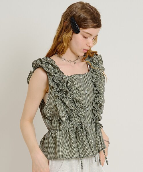 w closet(ダブルクローゼット)の「フリフリノースリブラウス(シャツ/ブラウス・レディース・カーキ/ブラック/レッド/グリーン/ブラック系その他/オフホワイト・FREE)」の12枚目の写真