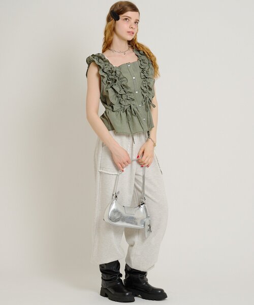 w closet(ダブルクローゼット)の「【レース素材が新登場!無地/チェック柄】フリフリノースリブラウス(シャツ/ブラウス・レディース・カーキ/ブラック/レッド/グリーン/ブラック系その他/オフホワイト/ホワイト/ブルー系その他2/ブラック系その他2・FREE)」の21枚目の写真