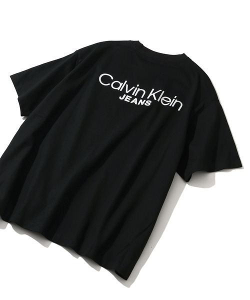 Calvin Klein Jeans（カルヴァンクラインジーンズ）の「【Calvin Klein JEANS/カルバンクライン ジーンズ】LOGO BACK PRINT T-SHIRT/ロゴ バックプリント 半袖Tシャツ（Tシャツ/カットソー・メンズ・ホワイト/ブラック・L/XL/M）」の8枚目の写真