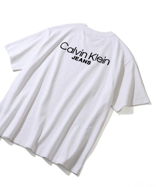 Calvin Klein Jeans（カルヴァンクラインジーンズ）の「【Calvin Klein JEANS/カルバンクライン ジーンズ】LOGO BACK PRINT T-SHIRT/ロゴ バックプリント 半袖Tシャツ（Tシャツ/カットソー・メンズ・ホワイト/ブラック・L/XL/M）」の6枚目の写真