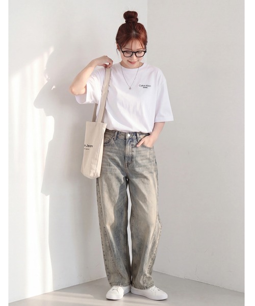 Calvin Klein Jeans（カルヴァンクラインジーンズ）の「【Calvin Klein JEANS/カルバンクライン ジーンズ】LOGO BACK PRINT T-SHIRT/ロゴ バックプリント 半袖Tシャツ（Tシャツ/カットソー・メンズ・ホワイト/ブラック・L/XL/M）」の18枚目の写真