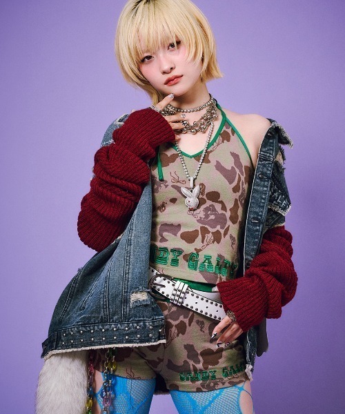 GALFY(ガルフィー)の「GALFY/ガルフィー/ハデカモキャミ(キャミソール・レディース・ピンク/カーキ/オレンジ/ベージュ・F)」の1枚目の写真