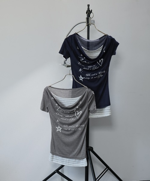 Ulysses(ユリシス)の「フェイクレイヤードドレープネックロゴTシャツ(Tシャツ/カットソー・レディース・ネイビー/グレー・M/S)」の5枚目の写真
