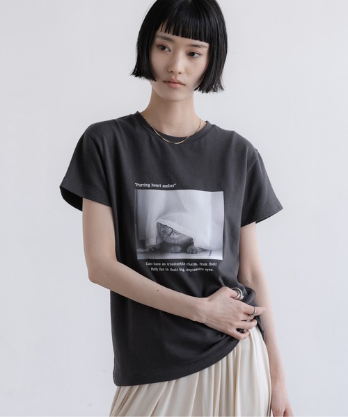 LOWRYS FARM(ローリーズファーム)の「チビフォトTEE 668217(Tシャツ/カットソー・レディース・ライトブルー/アイボリー/チャコールグレー・FREE)」の3枚目の写真