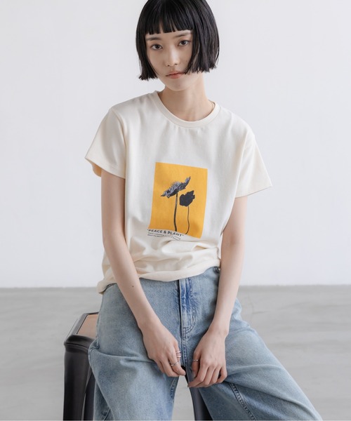 LOWRYS FARM(ローリーズファーム)の「チビフォトTEE 668217(Tシャツ/カットソー・レディース・ライトブルー/アイボリー/チャコールグレー・FREE)」の2枚目の写真