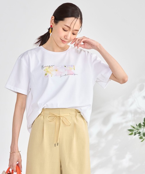 GALLORIA(ギャローリア)の「【plantica×GALLORIAコラボ】花びらプリントTシャツ(Tシャツ/カットソー・レディース・オフホワイト/オートミール・S/M/LL/L)」の1枚目の写真