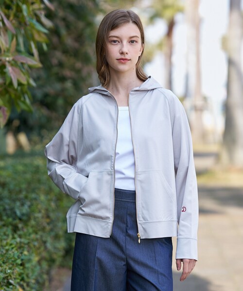 DRESSTERIOR（ドレステリア）の「【接触冷感/日除け対策】UVカット サマーライトパーカー（パーカー・レディース・ブラック/グレー・38/36/34）」の7枚目の写真