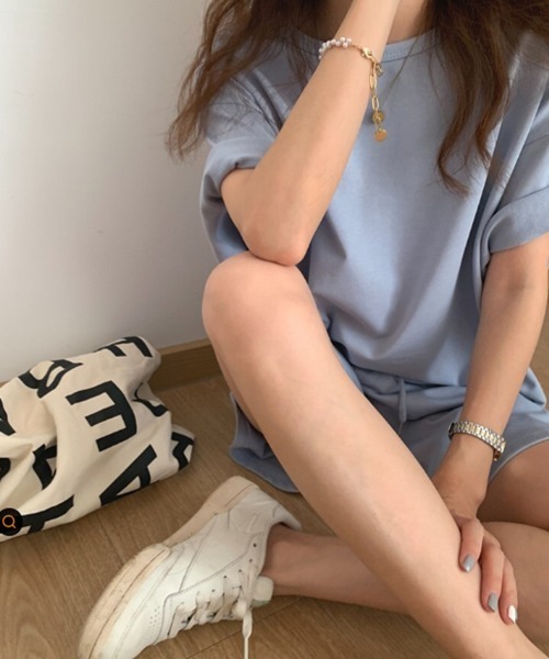 mielu(ミエル)の「リラックスルーズカットソーセットアップ(Tシャツ/カットソー・レディース・チャコール/ブルー/アイボリー/ブラック/ライトグレー・MEDIUM/LARGE)」の19枚目の写真