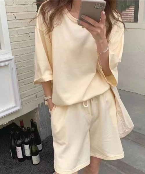 mielu(ミエル)の「リラックスルーズカットソーセットアップ(Tシャツ/カットソー・レディース・チャコール/ブルー/アイボリー/ブラック/ライトグレー・MEDIUM/LARGE)」の7枚目の写真