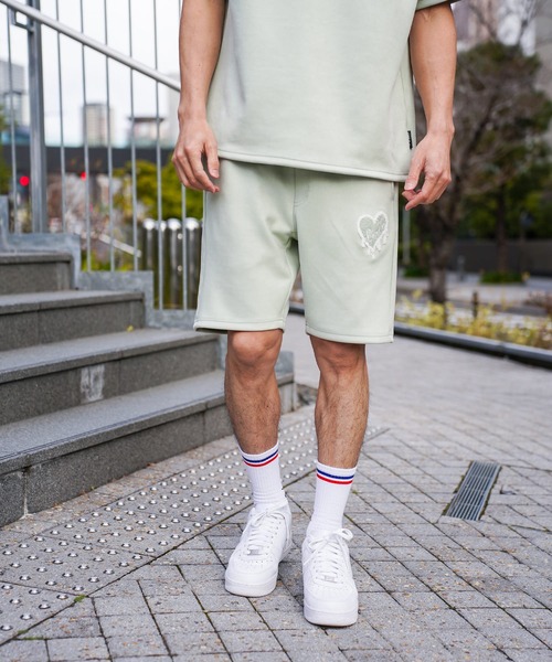 LUXE/R(ラグジュ)の「((RM)【LUXE/R GOLF】ポリエステル スウェード パンツ ハーフパンツ(その他パンツ・メンズ・ホワイト/エメラルド/ブラック・X-LARGE/LARGE/MEDIUM)」の3枚目の写真