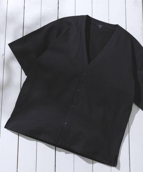 ITEMS URBANRESEARCH（アイテムズ アーバンリサーチ）の「『接触冷感/イージーケア/吸水速乾/撥水/防汚』高機能シアサッカー 半袖カーディガン(楽着シリーズ)（カーディガン/ボレロ・メンズ・ベージュ/ブラック/ライトブルー・MEDIUM/LARGE）」の2枚目の写真