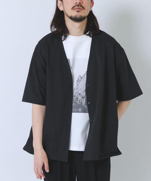 ITEMS URBANRESEARCH（アイテムズ アーバンリサーチ）の「『接触冷感/イージーケア/吸水速乾/撥水/防汚』高機能シアサッカー 半袖カーディガン(楽着シリーズ)（カーディガン/ボレロ・メンズ・ベージュ/ブラック/ライトブルー・MEDIUM/LARGE）」の5枚目の写真