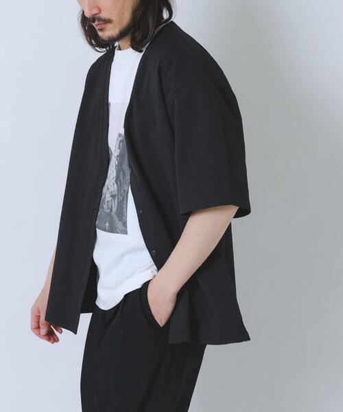 ITEMS URBANRESEARCH（アイテムズ アーバンリサーチ）の「『接触冷感/イージーケア/吸水速乾/撥水/防汚』高機能シアサッカー 半袖カーディガン(楽着シリーズ)（カーディガン/ボレロ・メンズ・ベージュ/ブラック/ライトブルー・MEDIUM/LARGE）」の6枚目の写真