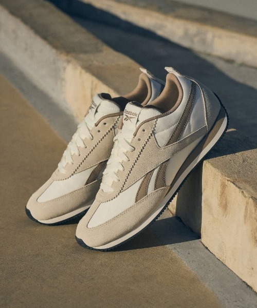 Reebok(リーボック)の「R100(スニーカー・メンズ・グレー/アイボリー/ブラック・23.5cm/24.5cm/24.0cm/25.0cm/25.5cm/26.0cm/26.5cm/27.0cm/27.5cm/28.0cm/28.5cm/29.0cm/30.0cm)」の2枚目の写真