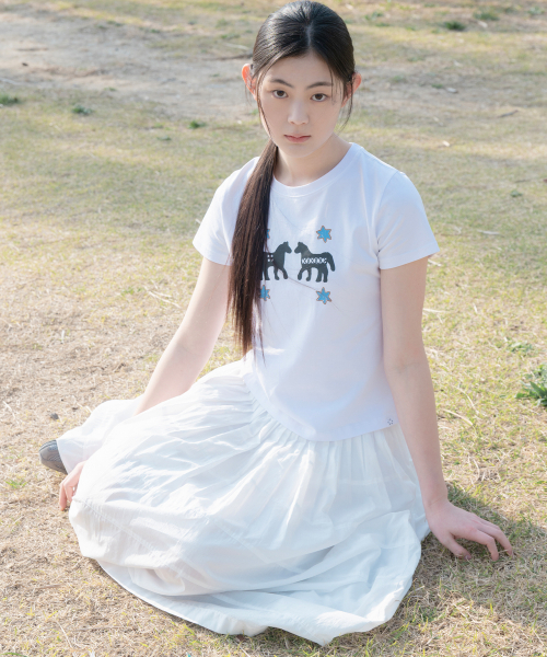 OHESHIO（オヘシオ）の「SHIRRING TIERED MAXI SKIRT, WHITE（スカート・レディース・その他・FREE）」の6枚目の写真
