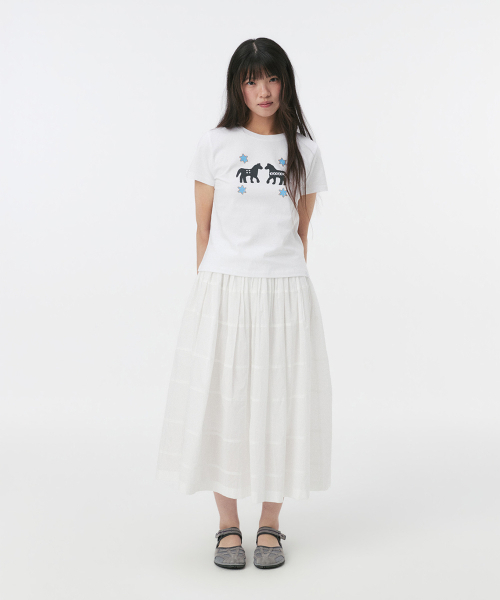 OHESHIO（オヘシオ）の「SHIRRING TIERED MAXI SKIRT, WHITE（スカート・レディース・その他・FREE）」の2枚目の写真