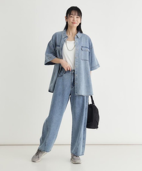Right-on(ライトオン)の「【HONEYSUCKLE ROSE】ケミカル加工コクーンデニムパンツ (ヴィンテージライク / テンセル混 / ドローコード / ウエストゴム)(その他パンツ・レディース・ライトインディゴブルー・M/L)」の10枚目の写真