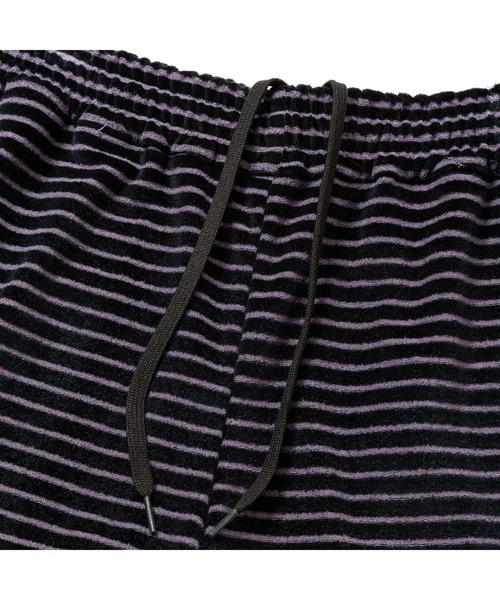 CALEE（キャリー）の「BORDER VELOUR PILE RELAX SHORTS（その他パンツ・メンズ・ブラック・MEDIUM）」の6枚目の写真