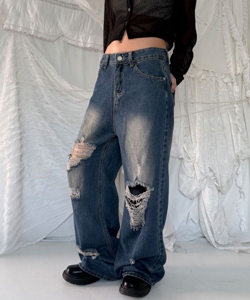4INT.(フォイント)の「ダメージ ウォッシュド デニム ワイド パンツ(デニムパンツ・レディース・ブルー・S/M/L)」の10枚目の写真