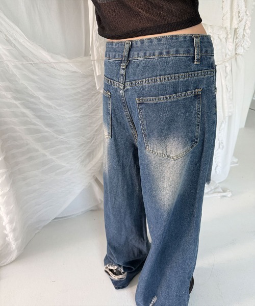 4INT.(フォイント)の「ダメージ ウォッシュド デニム ワイド パンツ(デニムパンツ・レディース・ブルー・S/M/L)」の15枚目の写真